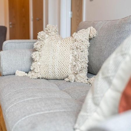 Luxe 1 Bedroom Comfy Apartment - City Centre Бирмингам Екстериор снимка