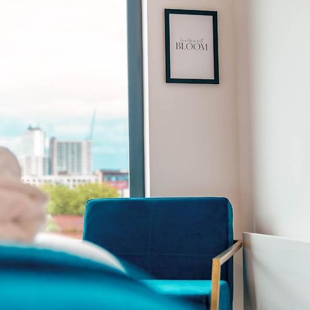 Luxe 1 Bedroom Comfy Apartment - City Centre Бирмингам Екстериор снимка