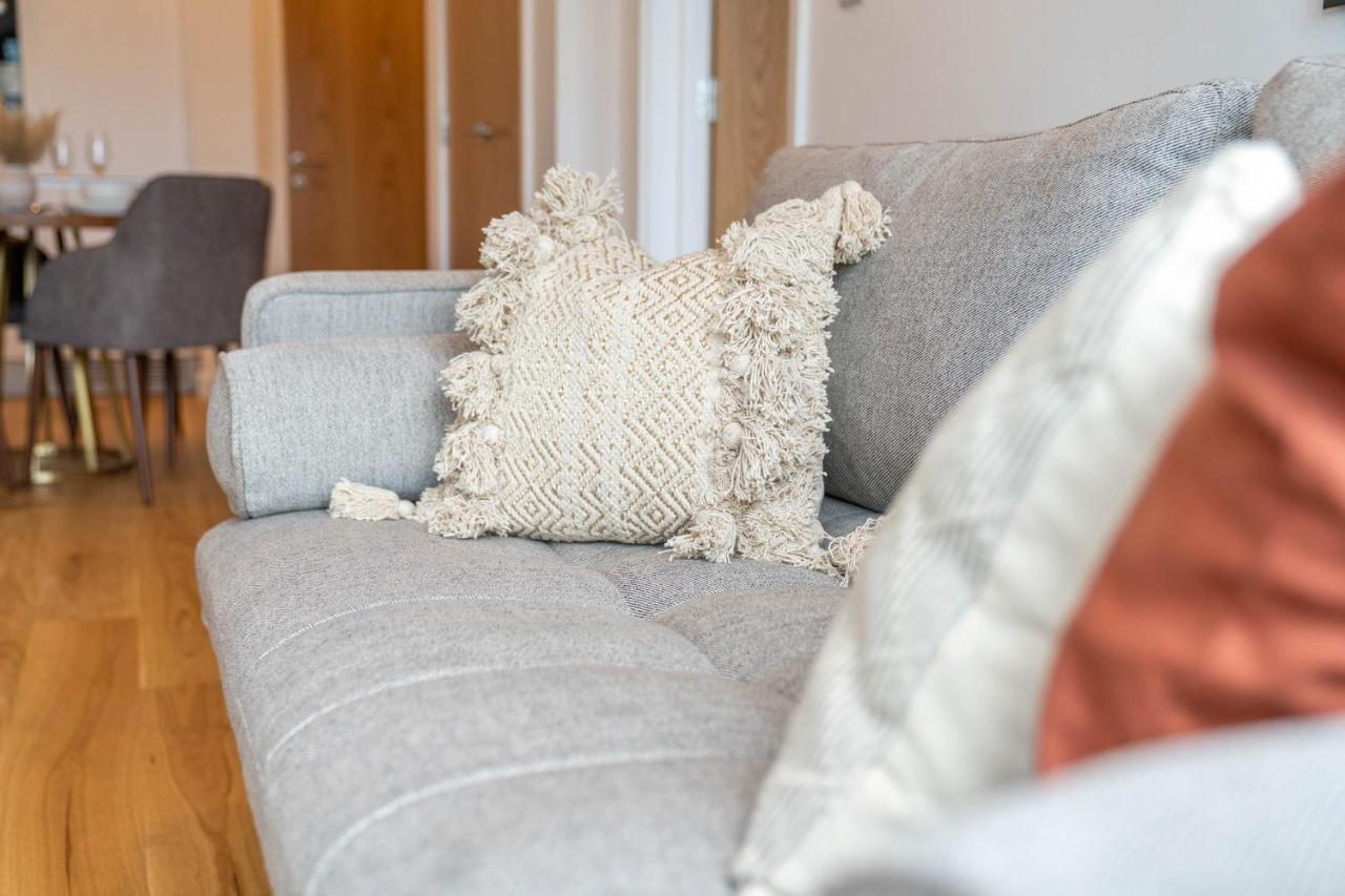 Luxe 1 Bedroom Comfy Apartment - City Centre Бирмингам Екстериор снимка